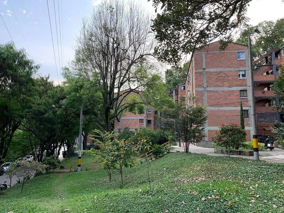 Acogedor Apartamento Urbanizacion Tricentenario Medellín 0*,  Colombia