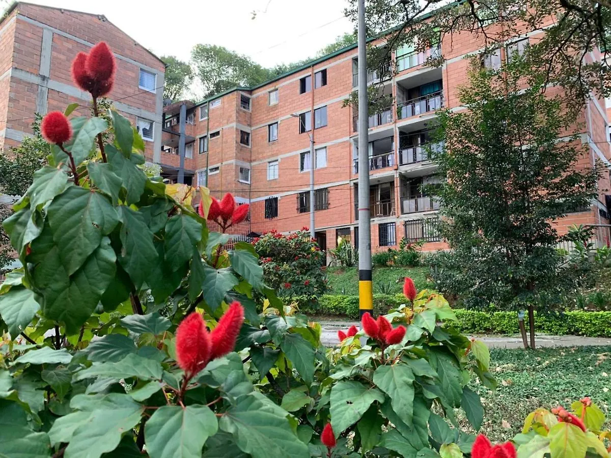 Acogedor Apartamento Urbanizacion Tricentenario Medellín Lejlighed